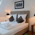 Moderne Stadtnah -junik *