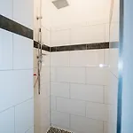 Apartment Moderne Stadtnah -junik *