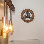 Moderne Stadtnah -junik
